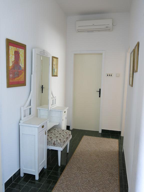 Apartments Coce Trogir Quarto foto